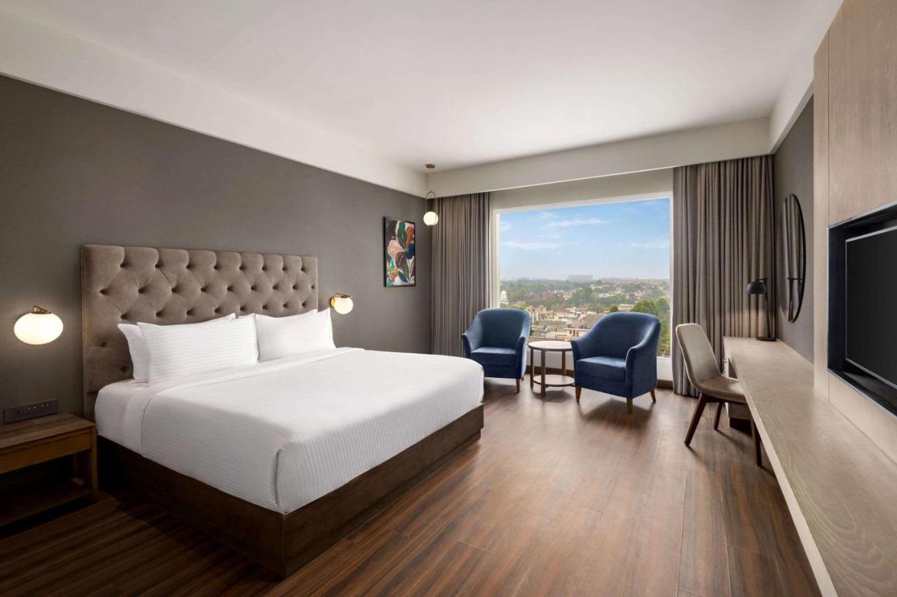 Wyndham Chandigarh Mohali Esterno foto